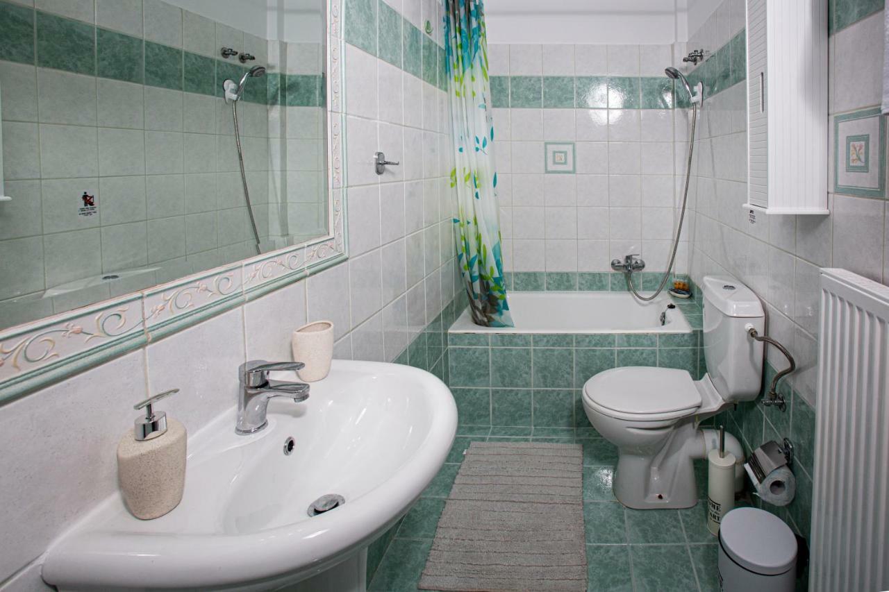 Antigone Apartments Argostoli Экстерьер фото